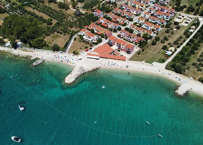 With Parking Space Biograd Na Moru, Biograd - 4303 Апартаменты *